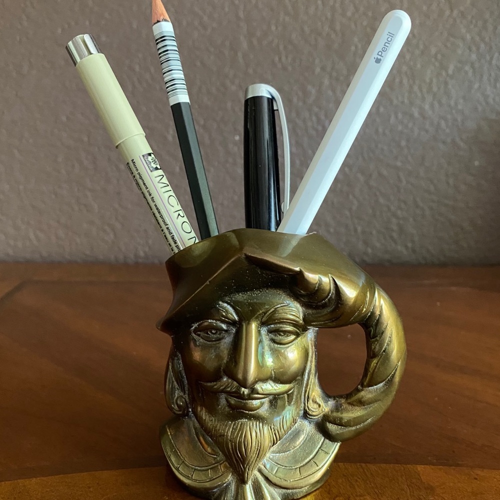 Vintage Pirate Swashbuckler Head  Brass Pen Holder - Picture 5 of 12